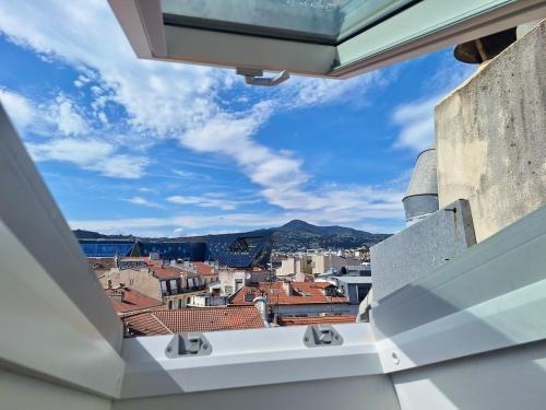 Lofty Hideout with 2 bedrooms