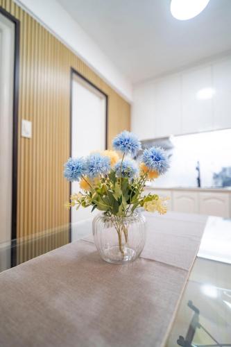 Gambar di galeri bagi Fully furnished 2BR Perfect Base for your Getaway! di Mansasa