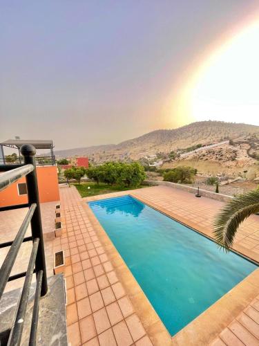 Bazén v ubytování Agadir Tighanimine maison avec piscine dans une ferme nebo v jeho okolí