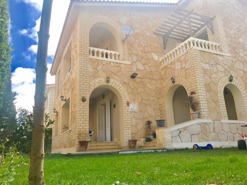 Gallery image of Villa 3 bedrooms 7 beds in the north coast, village of Amon K36 fully air-conditioned in Qaryat Shurūq