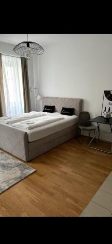 Vienna City Apartment Crown 11