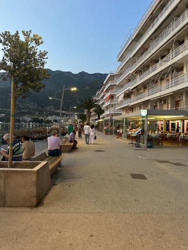 Apartment A9, sea views, WIFI, air conditioner and parking,Terrase
