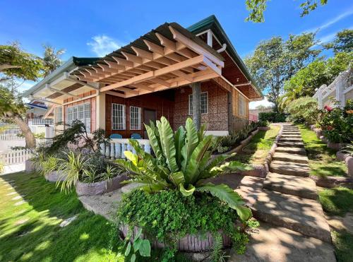 Gallery image of Tranquil Beach Front Cottage in Compostela