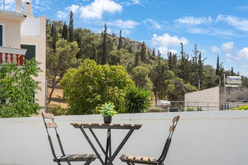 Athens Apartment on Lycabettus Hill with Rooftop View Access