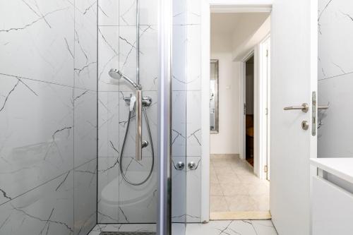 Ένα μπάνιο στο Apartments Dobronic