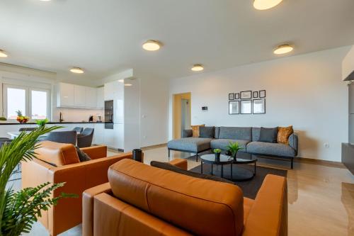 LPL Luxury Apartments