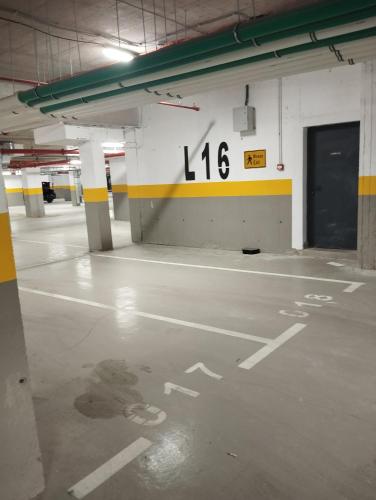 ノヴィサドにあるSquare In - FREE GARAGE-のギャラリーの写真