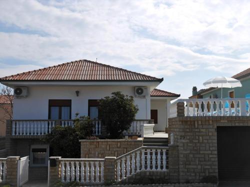 Ruhiges Ferienhaus Mit Traumhaftem Meerblick