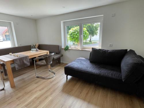Χώρος καθιστικού στο Neu umgebaute Ferienwohnung Seefried