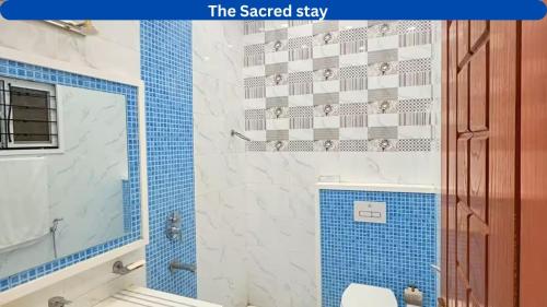 Bilik mandi di Sacred stay