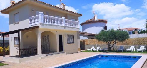 Villa Nuria Tres Calas tourist rental