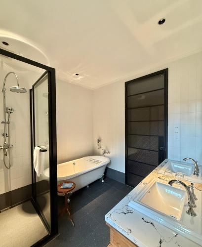 Un ou plusieurs lits dans un hébergement de l'établissement Xiamen Gulangyu Bishan Residence
