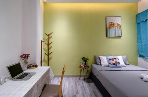 Кровать или кровати в номере B-HOMEAWAY LUXURY Apartment - Ben Thanh Central