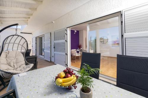Χώρος καθιστικού στο Apartments Dobronic