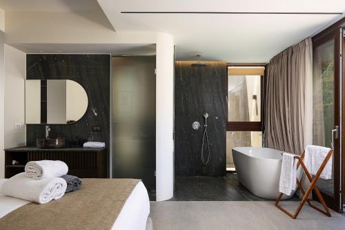 Villa Zoe - Elounda Chic Living & Bay Views by etouri