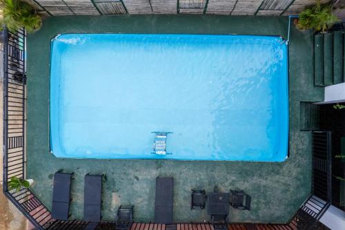 Bazén v ubytování Central hotel Vang Vieng nebo v jeho okolí
