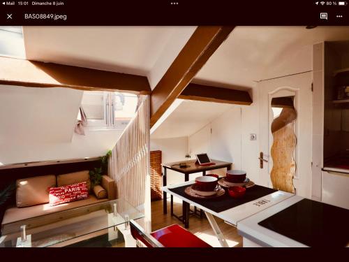 Studio atypique central mais calme, quartier VIP, plage 50m