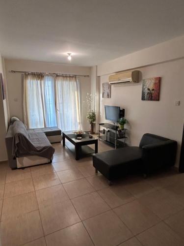 Modern 2BR Appartment near Finikoudes beach - Larnaka