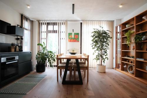 Ferienwohnung Der Gerberにあるキッチンまたは簡易キッチン