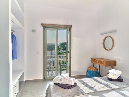 Ilios 2 Apartment Paros Naousa
