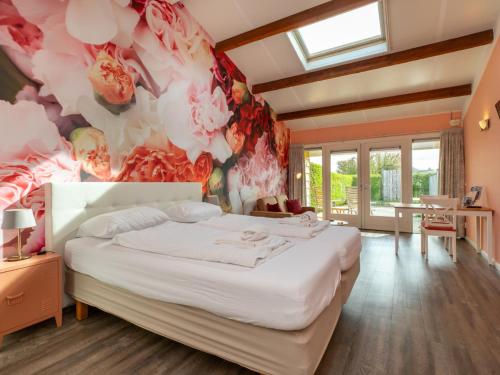 Ένα ή περισσότερα κρεβάτια σε δωμάτιο στο Romantic studio with garden
