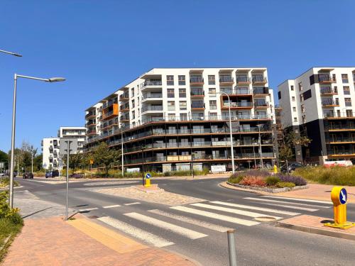 APARTAMENT CEGLANA 55, przy szpitalu okulistycznym, darmowe miejsce w garażu podziemnym, udogodnienia dla niepełnosprawnych