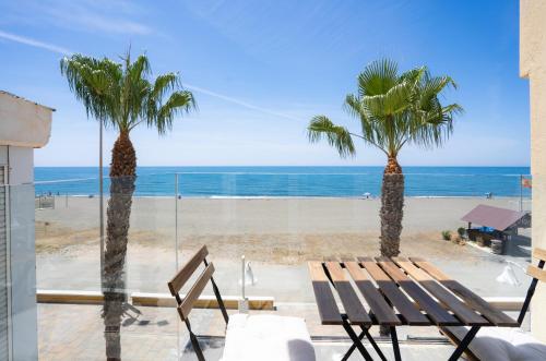 Ocean View on the Beach in the Center of Town!