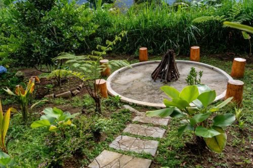 Payang Cabin Kintamaniにある庭