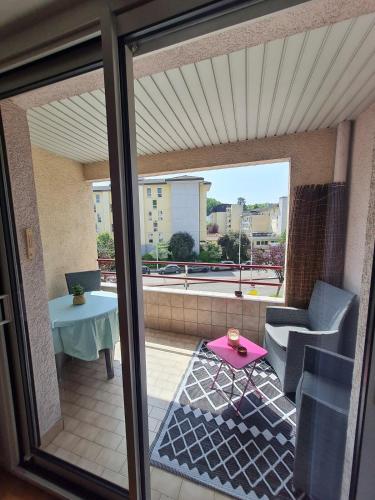 T2, balcon, centre et lac, garage, 73m2, calme chic