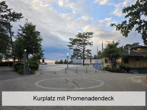 a circle in the middle of a parking lot at Ostsee-Urlaub-Zempin direkt am Küstenwald, nur wenige Minuten zum Strand, optimal für Paare mit 1 Hund bis 45 cm Schulterhöhe in Zempin