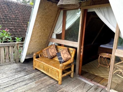 Posezení v ubytování Hakiki Inn Bungalows