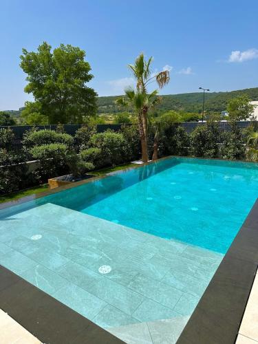 Πισίνα στο ή κοντά στο Magnifique villa contemporaine