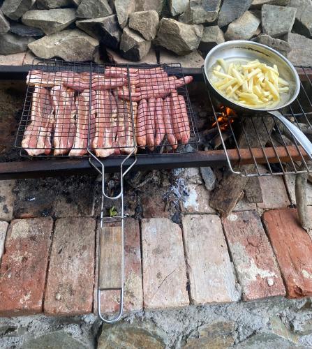 Photo de la galerie de l'établissement la Robiniere minimun 2 nuitées, à Saint-Cyr-en-Pail