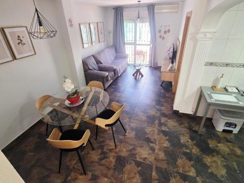 A seating area at Apartamento calle de la Cordera, 3