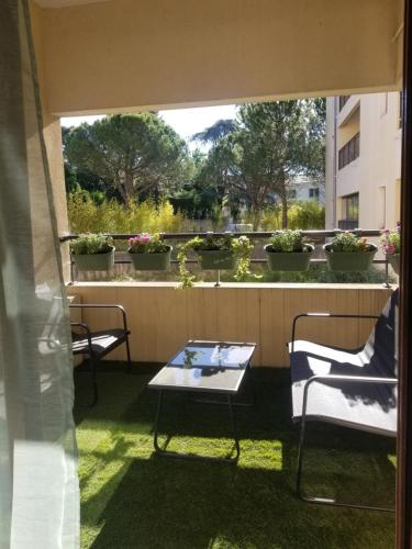Appartement cosy centre Uzès, parking gratuit, piscine