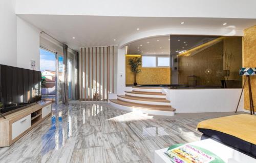 Moderan apartman s hidromasažnom kadaom