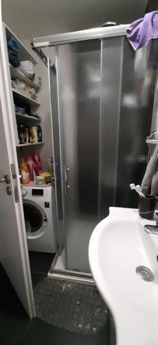 Apartman za najam za potrebe koncerta MP Thompsona