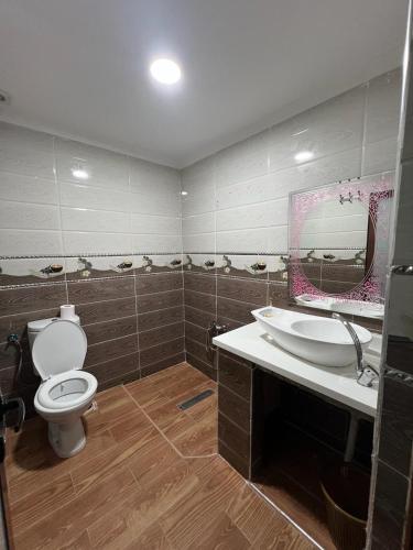 Ένα μπάνιο στο auberge dalia