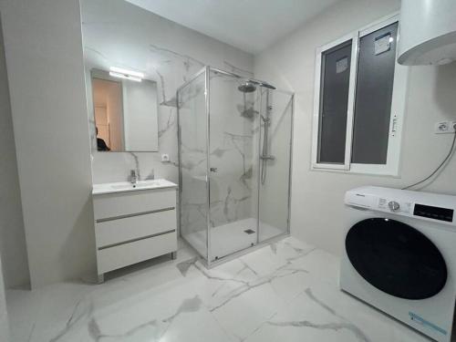 Suite Santa Faz 2 IZQ Aire Acondicionado 3 Dormitorios