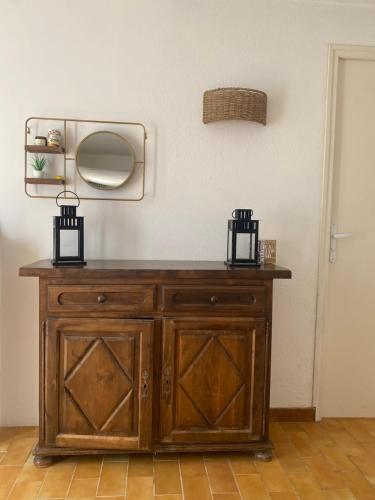 Photo de la galerie de l'établissement Superbe Rez de jardin avec aperçu mer et parking, à La Cadière-dʼAzur