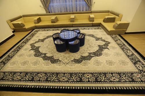 Χώρος καθιστικού στο Kidist 5BR Duplex Apartment