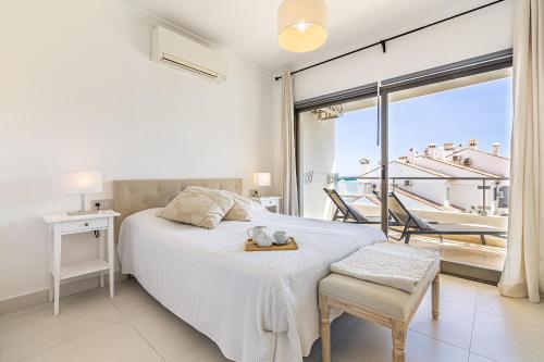 Beachfront Apartment with Sea Views