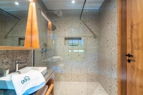 Koupelna v ubytování Gora Luxury Apartments