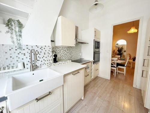 RF108 Spacious 3-room Centre Cannes