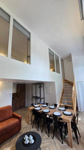 Photo de la galerie de l'établissement La mezzanine by Vindihouses, à Ressille