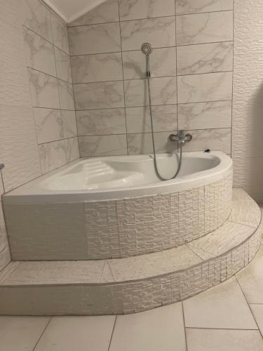 Koupelna v ubytování Villa Goldlux