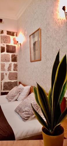 Postel nebo postele na pokoji v ubytování Cascade Heritage Inn