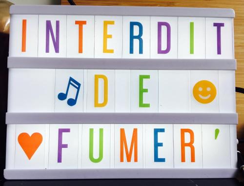 a sign with the words internet user funnel at Canapé-lit Men Only LGBT appart 18e proche centre ville in Bordeaux
