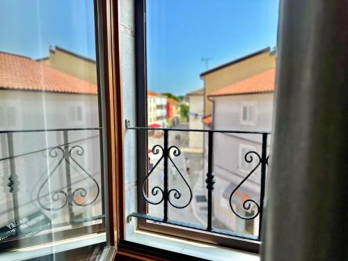 Balkoni atau teres di Kelly's Rooms