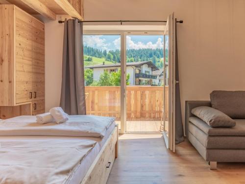 A bed or beds in a room at Marktblick